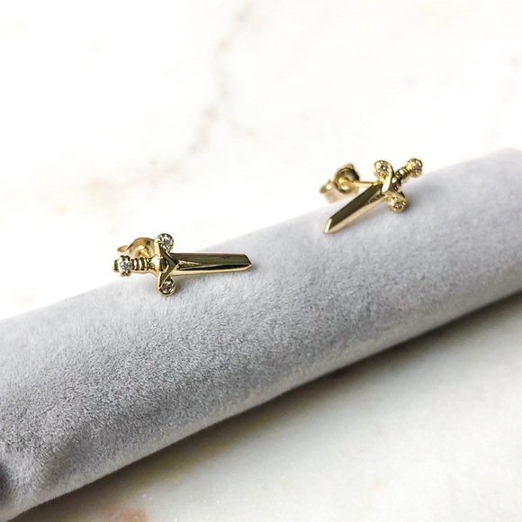 Dagger Studs - Picture 1 of 2